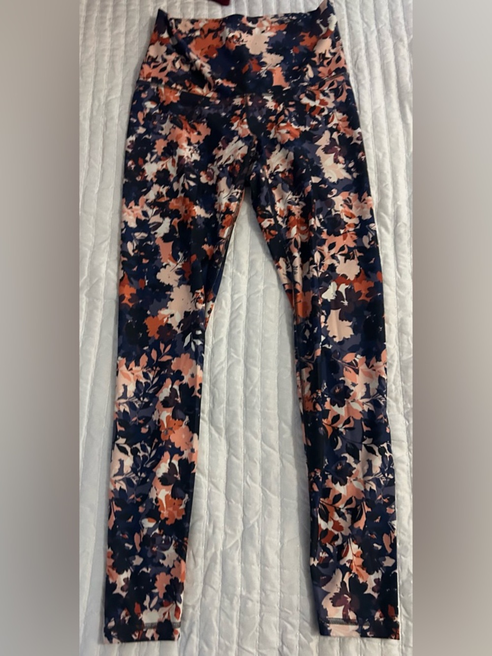 Old Navy Floral High-Rise Leggings in Navy and Peachy Coral